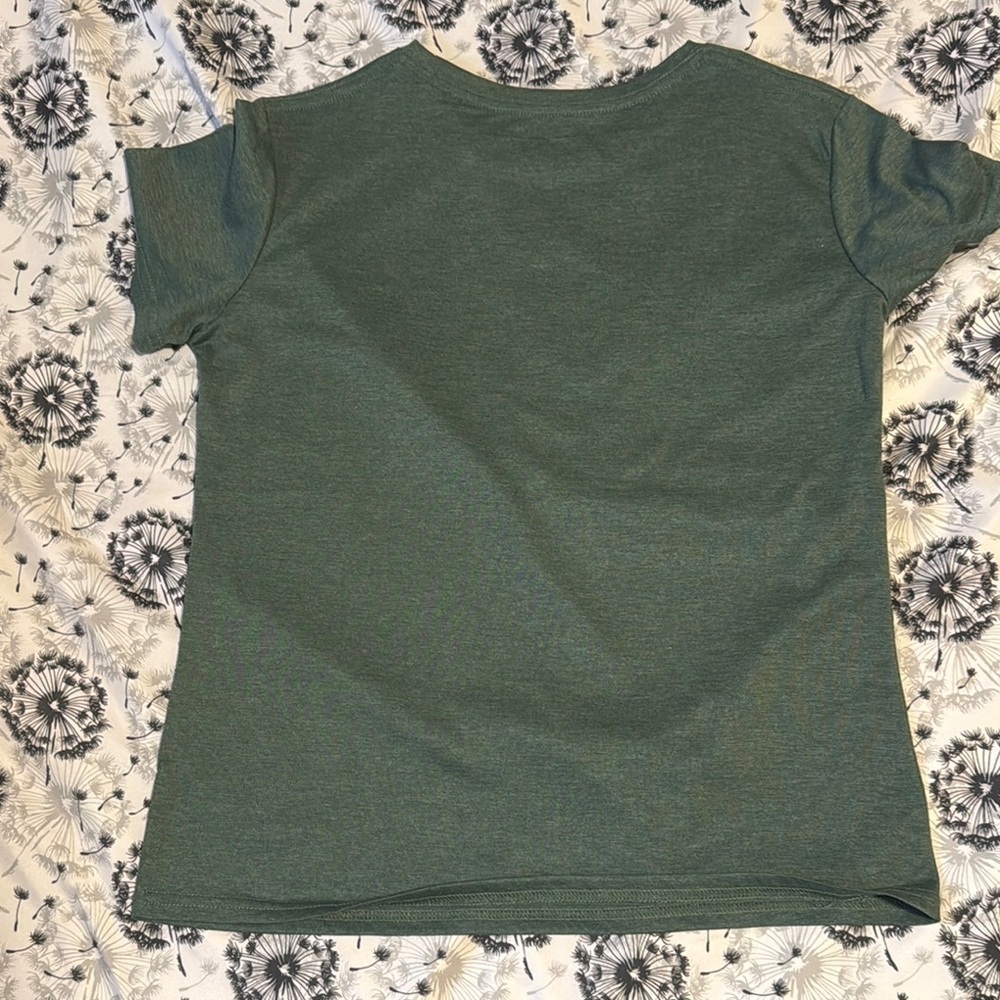 SHEIN || NWOT “Free Hugs” Tee (M) - Picture 6 of 9